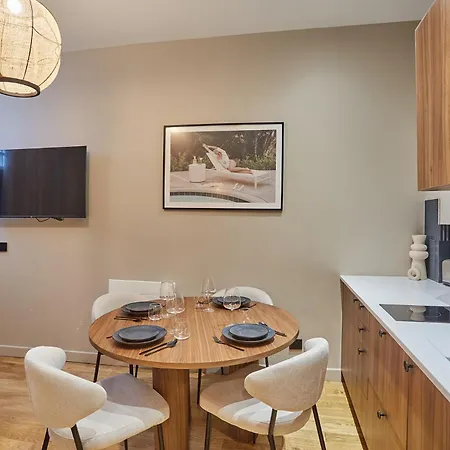 Center Of By Prestige Apartament Paryż